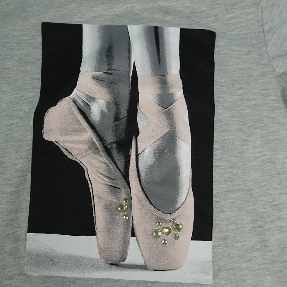 Place Gray Ballerina Feet w/ Bling Youth Lg(10/12) - Picture 3 of 4